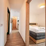 Haus Hoen * Untertweng